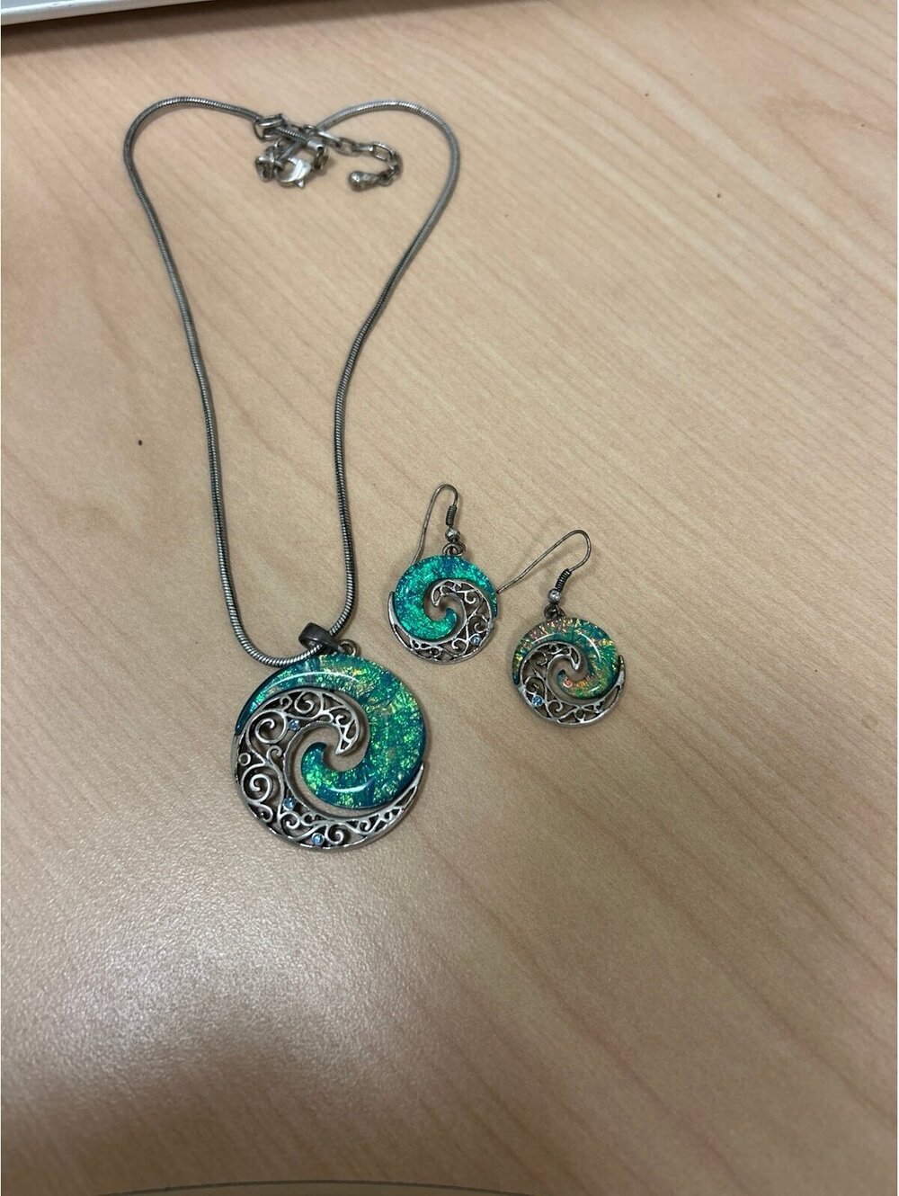 Beautiful Metallic Teal Ocean Wave Necklace and Earrings Set